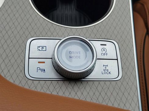 Used 2025 Genesis GV80 2.5T Prestige AWD/4WD image 32