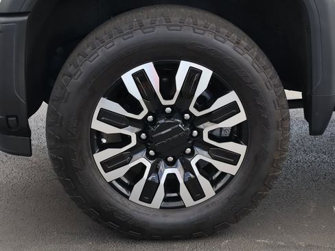 Used 2025 GMC Sierra 2500 Denali Ultimate AWD/4WD image 37