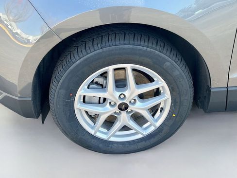 Used 2024 Ford Edge SEL AWD/4WD image 37