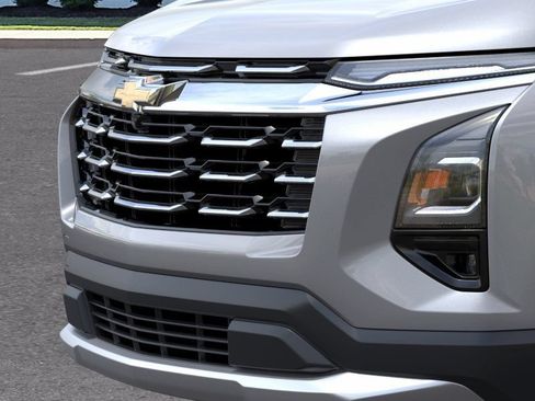 New 2027 Chevrolet Equinox LT w/ Convenience Package II FWD image 13
