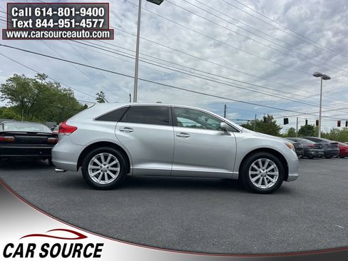 Used 2010 Toyota Venza FWD image 4
