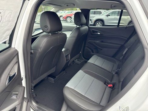 New 2025 Chevrolet Trax LT w/ Driver Confidence Package image 17