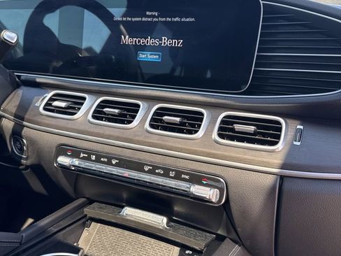 Certified 2023 Mercedes-Benz GLE 350 GLE 350 w/ Premium Package image 5