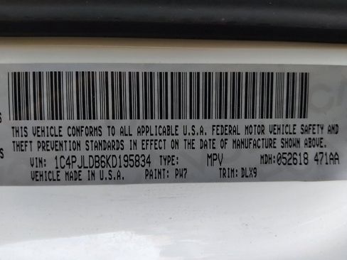 Used 2019 Jeep Cherokee Limited FWD image 33