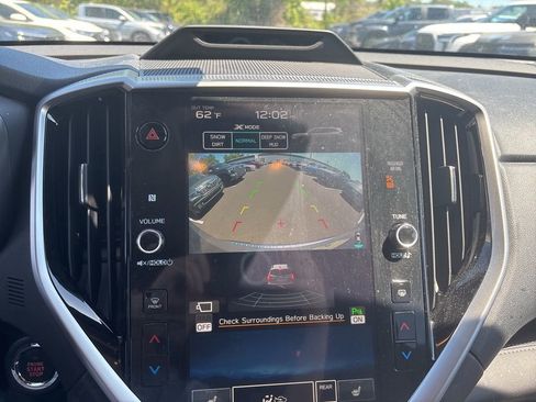 Used 2024 Subaru Ascent Limited w/ Technology Package AWD/4WD image 14