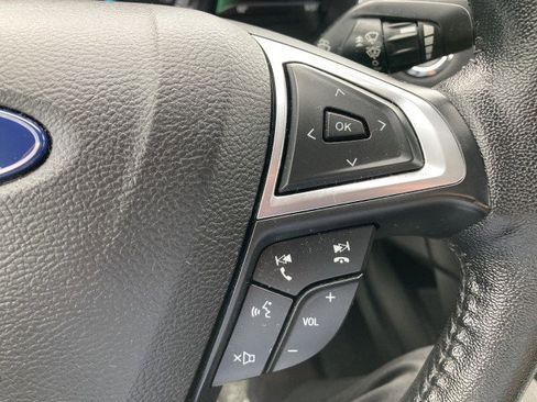 Used 2020 Ford Fusion SEL FWD image 16