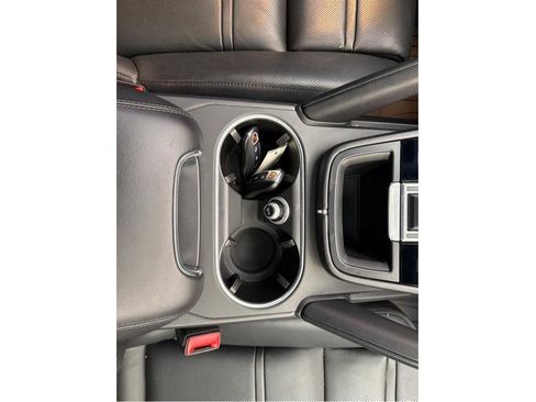 Used 2023 Porsche Cayenne AWD/4WD image 22