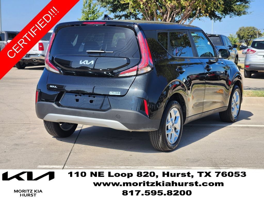 Certified 2025 Kia Soul LX w/ LX Technology Package FWD image 4