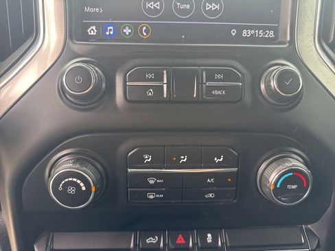 Used 2021 Chevrolet Silverado 2500 LT w/ Remote Start Package AWD/4WD image 24