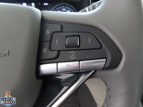 Used 2025 Cadillac XT6 Premium Luxury w/ Technology Package FWD image 14