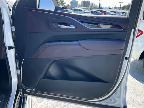 Used 2023 Cadillac Escalade ESV Premium Luxury Platinum w/ LPO, Radiant Package AWD/4WD image 22