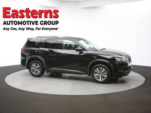 Used 2022 Nissan Pathfinder SL image 49