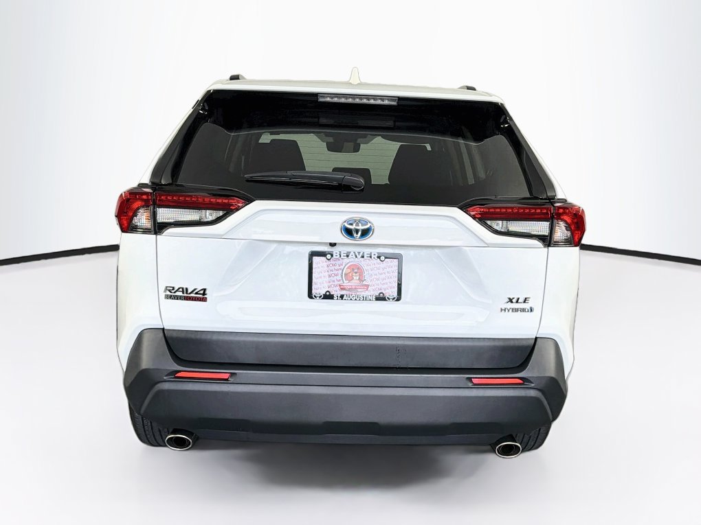 Used 2024 Toyota RAV4 XLE AWD/4WD image 8
