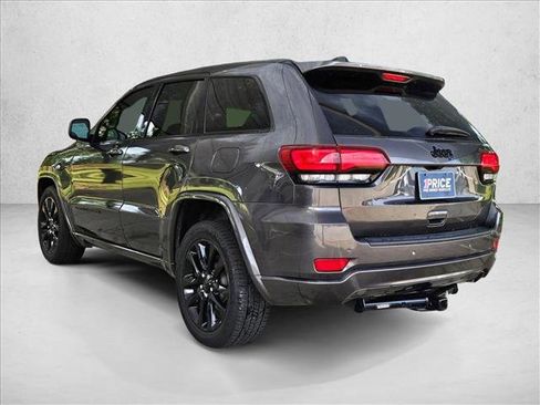 Used 2020 Jeep Grand Cherokee Altitude RWD image 7