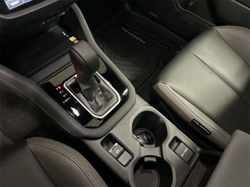 Used 2025 Subaru Forester Sport image 22