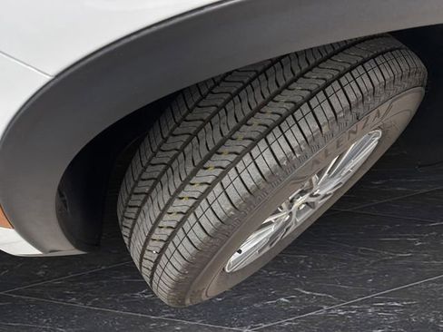 New 2026 Chevrolet Traverse LT w/ Driver Confidence Package image 38