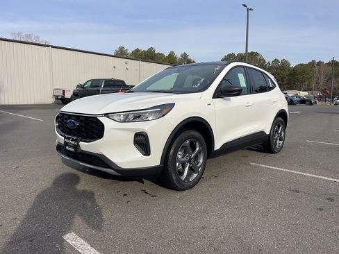 New 2026 Ford Escape ST-Line w/ Tech Pack #1 AWD/4WD image 1