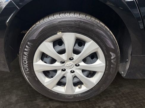 Used 2023 Toyota Corolla LE image 37