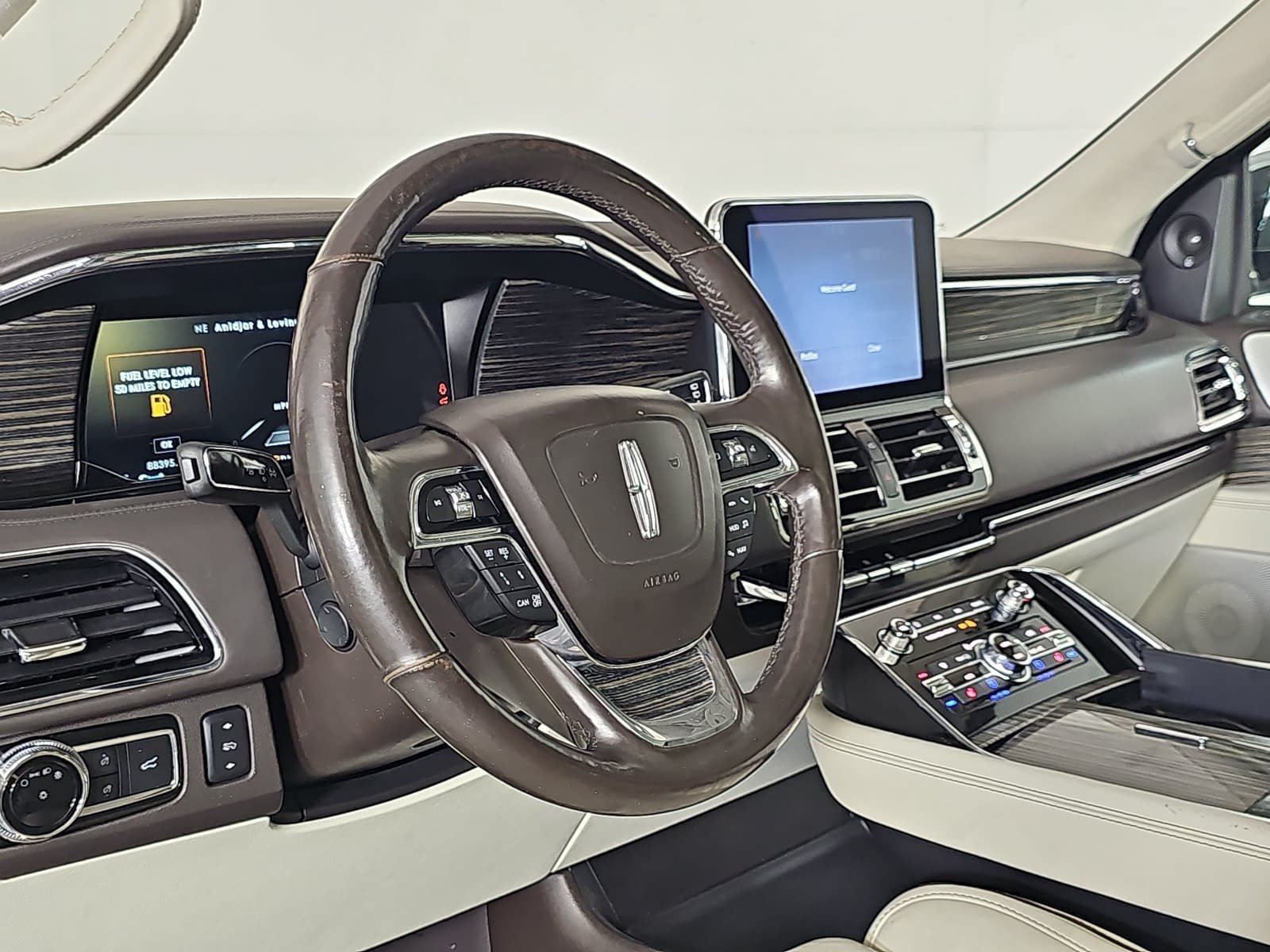 Used 2019 Lincoln Navigator L Black Label w/ Cargo Package AWD/4WD image 16