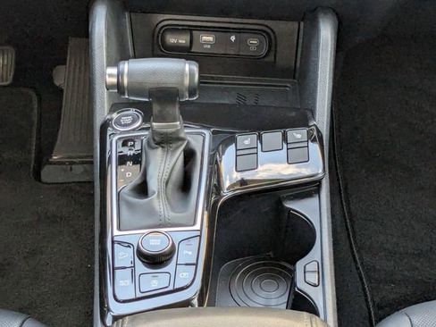 Certified 2023 Kia Sportage EX image 22