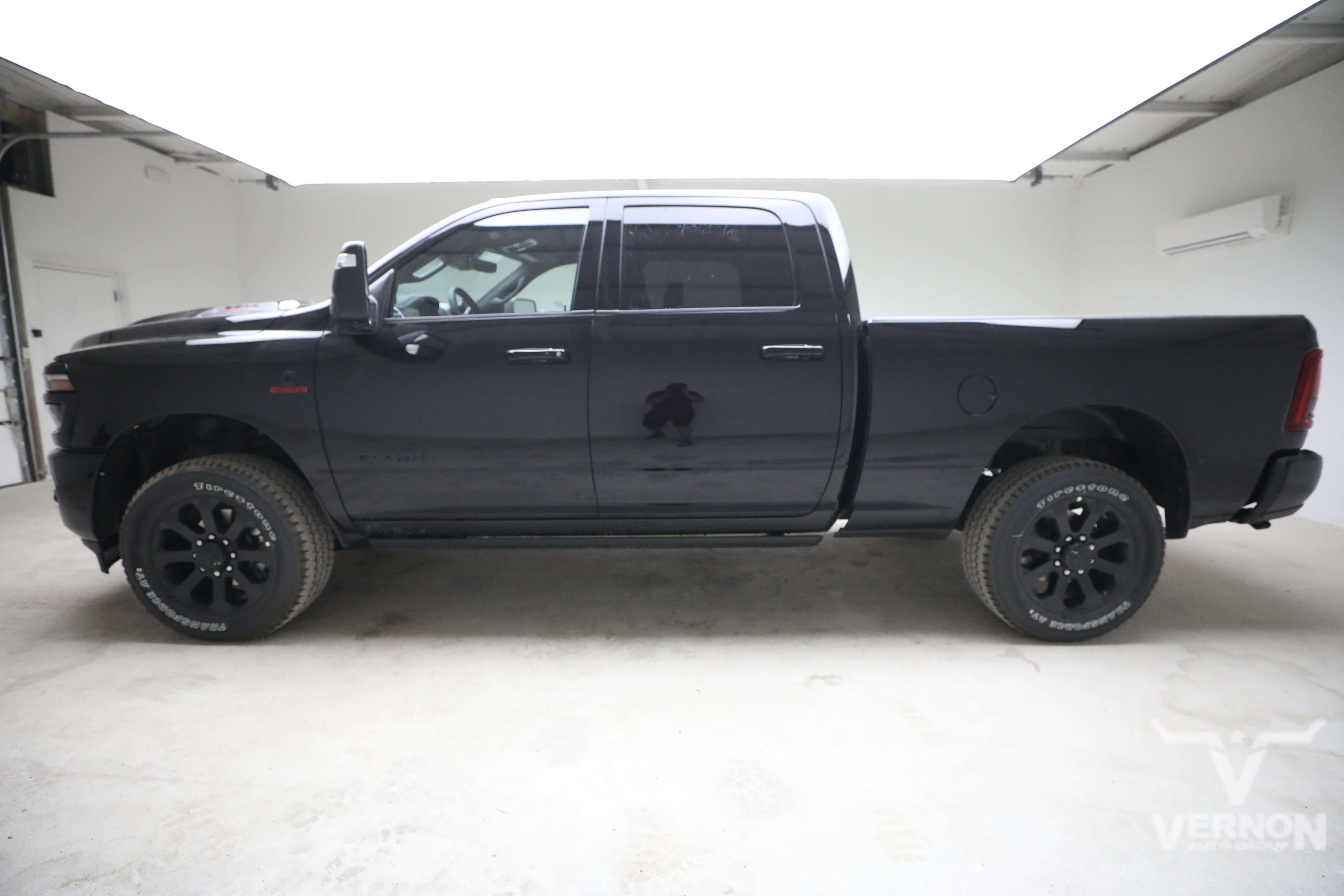 New 2027 RAM 3500 Laramie AWD/4WD image 2