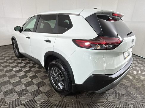 Used 2023 Nissan Rogue S AWD/4WD image 5