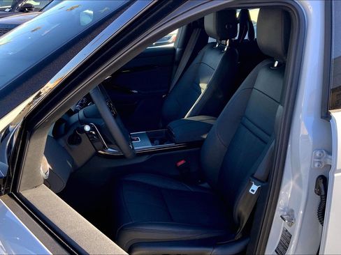 New 2026 Land Rover Range Rover Evoque Dynamic SE image 13