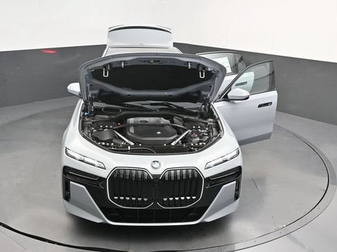New 2026 BMW 740i w/ Executive Package RWD image 53