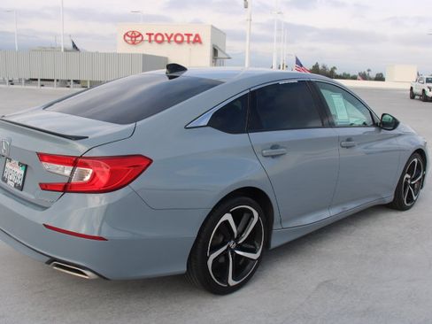 Used 2021 Honda Accord Sport image 3