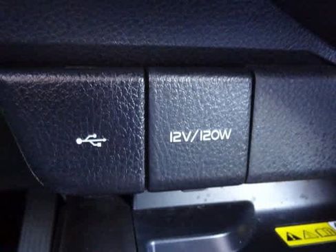 Used 2022 Toyota Camry XSE image 25