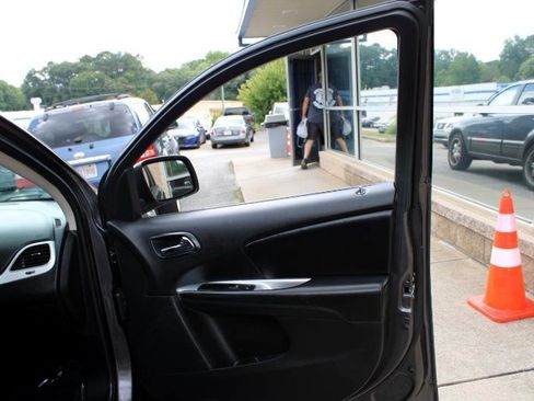 Used 2019 Dodge Journey SE w/ Connectivity Group image 22