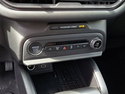 Certified 2025 Ford Bronco Sport Outer Banks w/ Outer Banks Tech Package+ AWD/4WD image 16