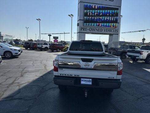 Used 2017 Nissan Titan Platinum Reserve AWD/4WD image 4
