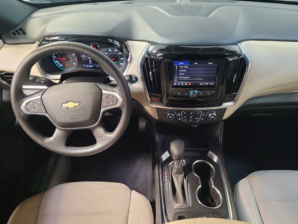 Used 2022 Chevrolet Traverse LS FWD image 22