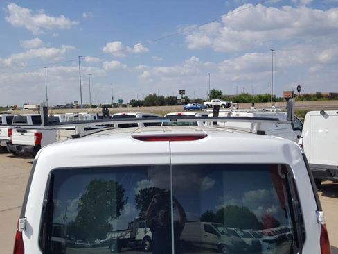 Used 2017 Ford Transit Connect XL image 15