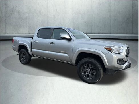 Used 2023 Toyota Tacoma SR5 image 9