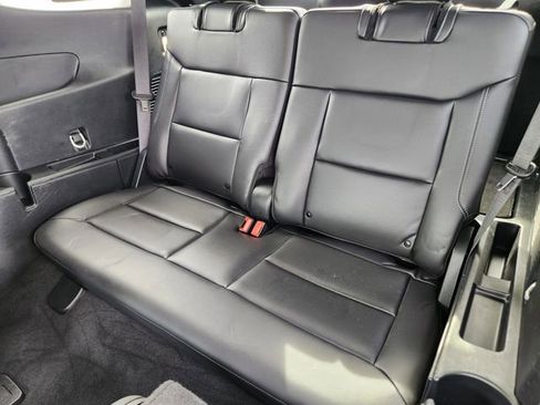 Used 2023 Ford Explorer XLT w/ Equipment Group 202A image 30