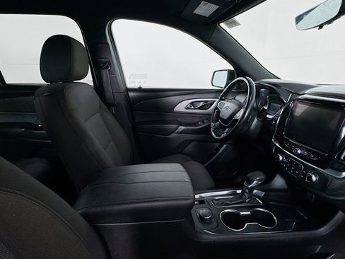 Used 2023 Chevrolet Traverse LT image 28