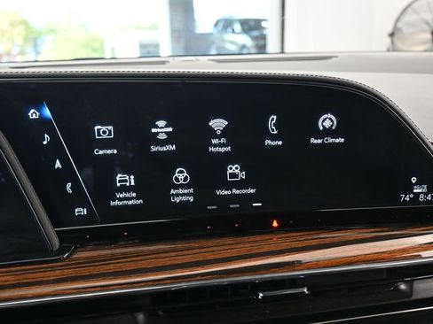 Used 2023 Cadillac Escalade Premium Luxury image 22