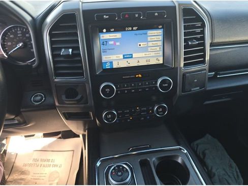 Used 2019 Ford Expedition XLT w/ Equipment Group 202A image 13