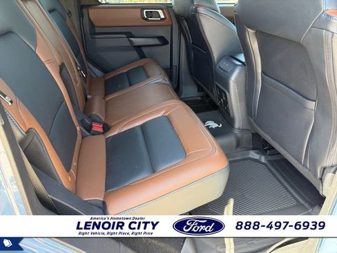 Used 2024 Ford Bronco Outer Banks AWD/4WD image 12