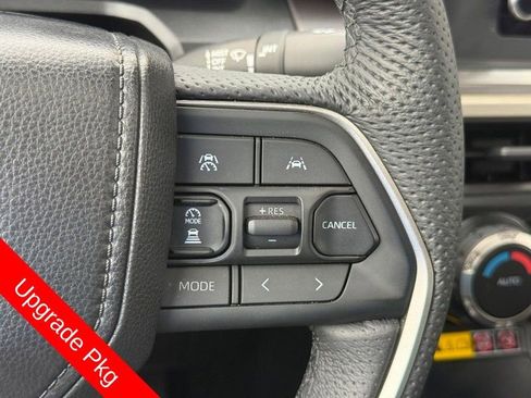 Used 2025 Toyota Tacoma TRD Off-Road w/ TRD Off Road Upgrade Package AWD/4WD image 21