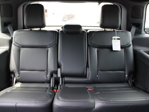 New 2025 Ford Expedition Platinum w/ Stealth Performance Package AWD/4WD image 15