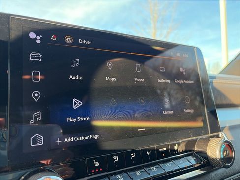 Used 2023 Chevrolet Colorado LT w/ LT Convenience Package II image 14