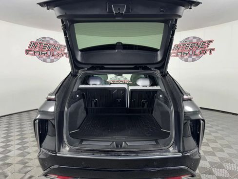 Used 2024 Cadillac Lyriq Luxury w/ LPO, Floor Liner Package AWD/4WD image 29