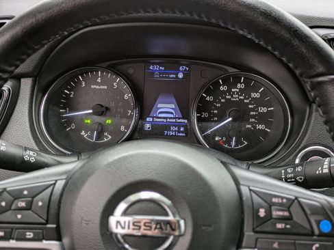 Used 2019 Nissan Rogue SV AWD/4WD image 29
