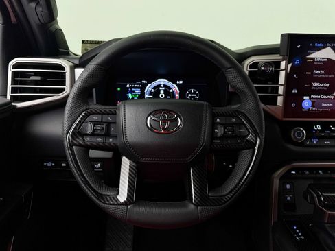 Used 2026 Toyota Tundra Limited AWD/4WD image 33
