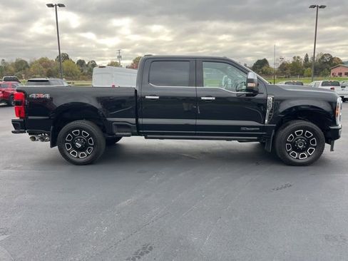 Used 2024 Ford F250 Platinum AWD/4WD image 4