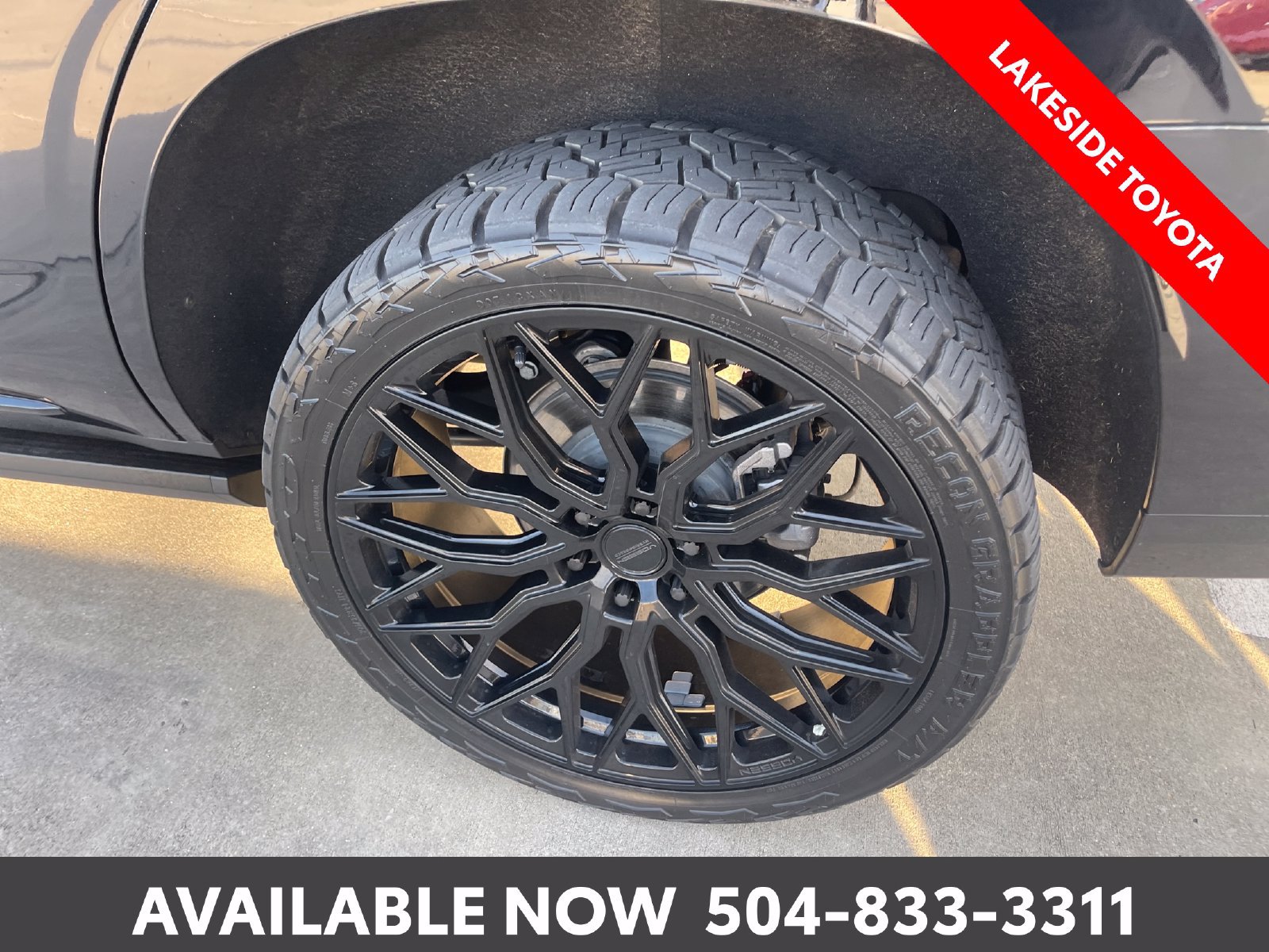 Used 2025 Cadillac Escalade Sport w/ LPO, Floor Liner Package AWD/4WD image 13