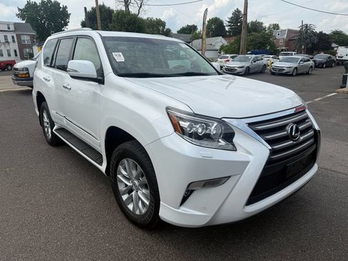 Used 2018 Lexus GX 460 Premium AWD/4WD image 3